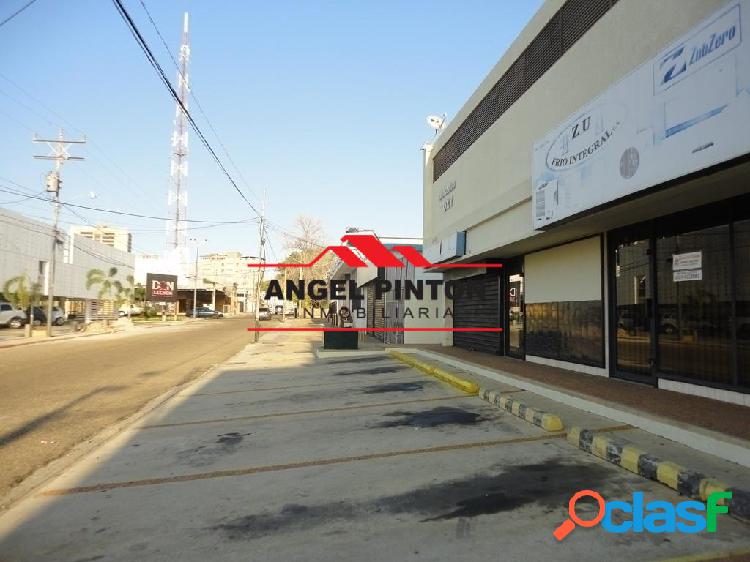 LOCAL COMERCIAL ALQUILER AV BELLA VISTA MARACAIBO API 4985