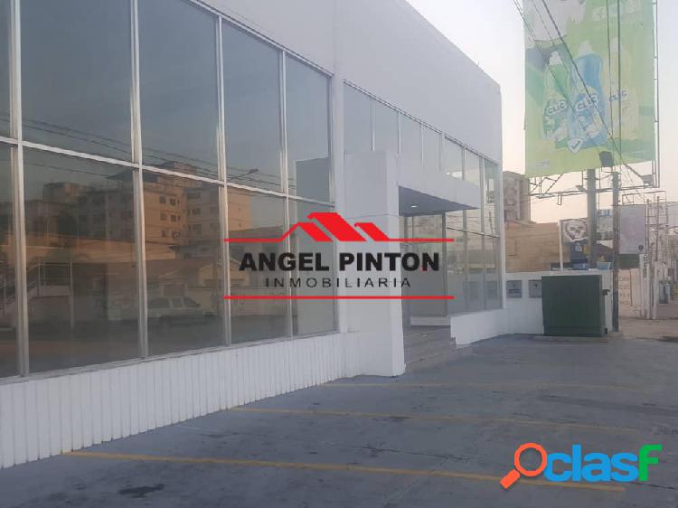 LOCAL COMERCIAL VENTA EN AV. LAS DELICIAS MARACAIBO API 4961