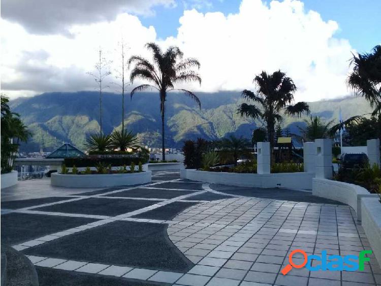 Se alquila PH 250m2 3h/5b/2p Lomas de las Mercedes