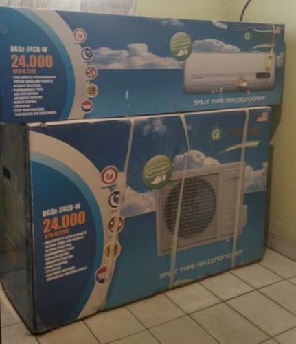 Aire Acondicionado Split 24 Mil Btu Marca G Tronic Consola