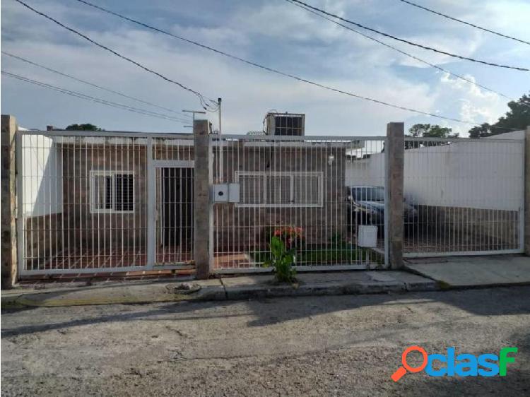Casa en Venta Patarata Barquisimeto 20-6091 ECM