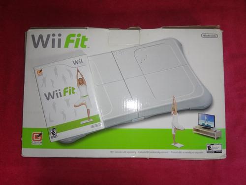 Juego Y Tabla Wii Fit En Perfecto Estado Con Su Caja