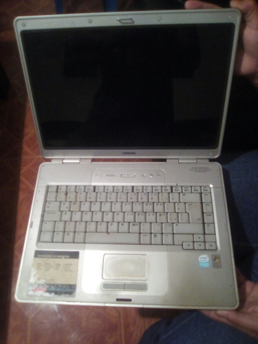 Lapto Compaq Presario C300