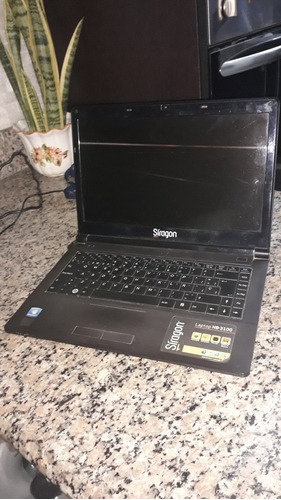 Laptop Siragon Bn 