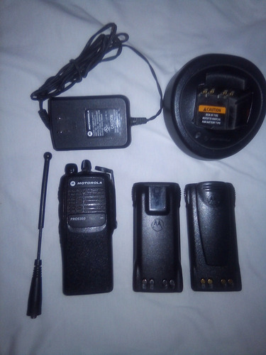 Radio Transmisor Motorola Pro + Bateria Adicional