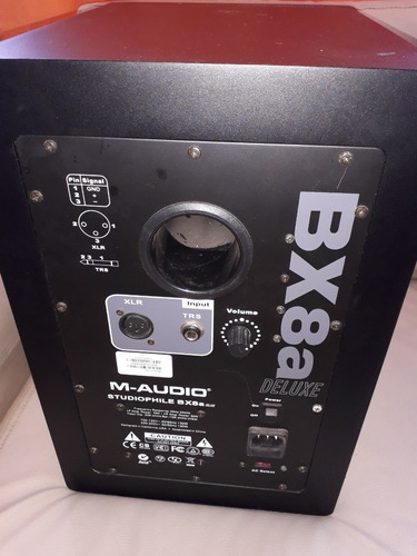 Monitores M Audio Bx8a