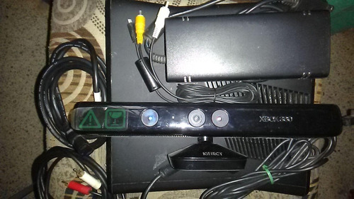 Xbox 360 + Kinect (sin Control)