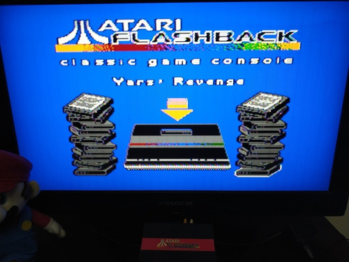Atari Flashback Con 2 Controles,cables Y Juegos Incluidos