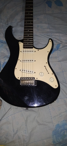 Guitarra Eléctrica Yamaha Eg-303