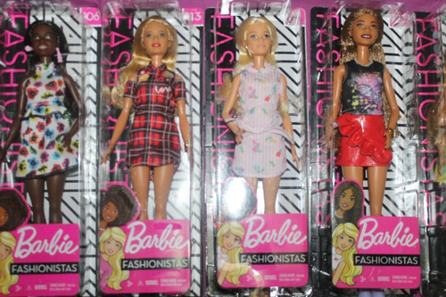 Barbie Fashionistas Doll Mattell