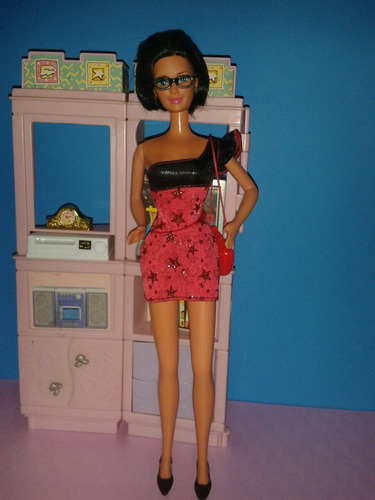 Bella Barbie Con Vestido Fashion Y Accesorios
