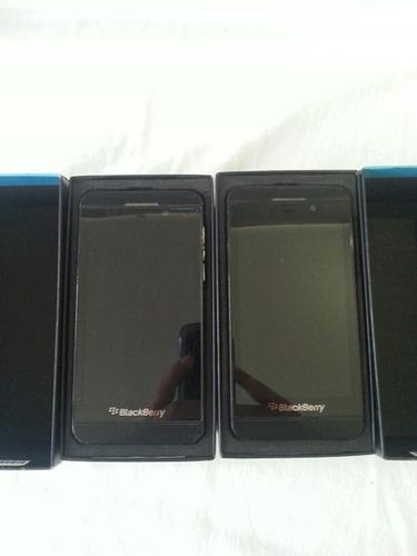 Dos Blackberry Z10