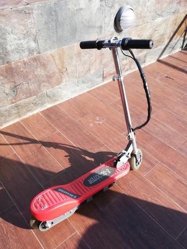 Scooter Rojo