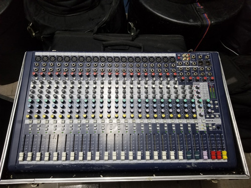 Consola Audio Soundcraft 20 Canales