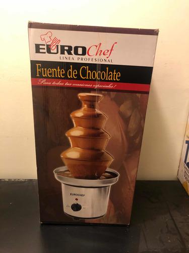 Fuente De Chocolate De Tres Niveles