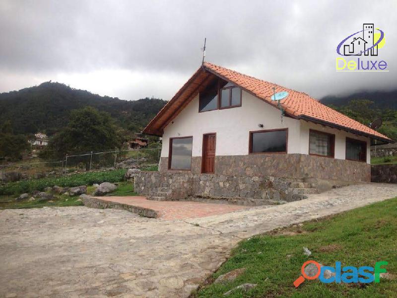 Casa y Terreno de 2000 m2 con excelente ubicación en el