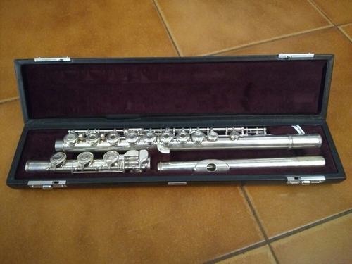 Flauta Transversa Yamaha Semi-profesional 381.