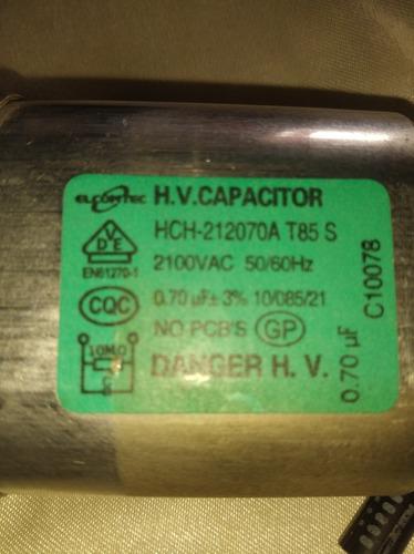 Condensador Capacitador De Microondas 0.70 Uf 2100voltios