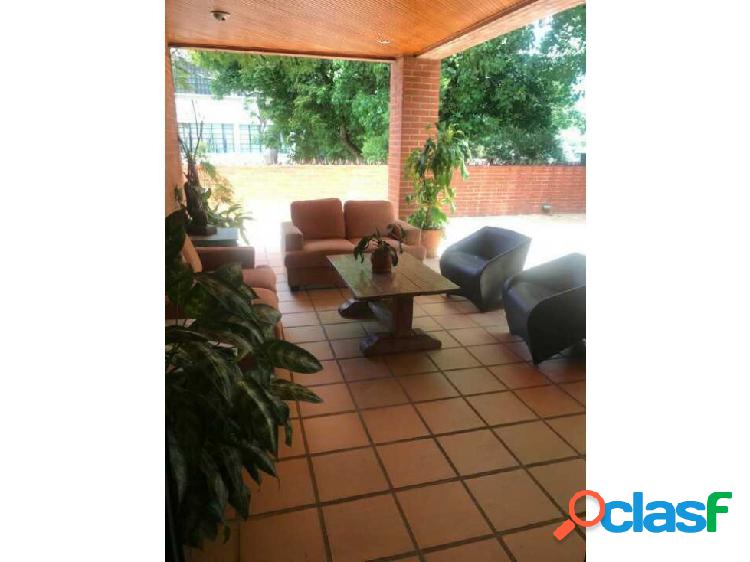 Se alquila PB 350m2 4h+s/5b/5p Altamira