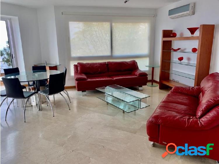 Se alquila apto 91m2 2h/2b/2p Solar del Hatillo