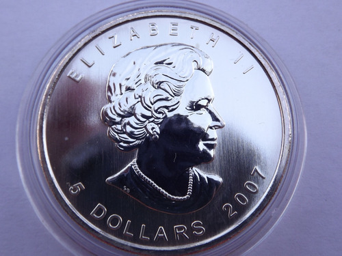 Excelente Moneda Una 1 Onza De Plata 999. Canadá Año 