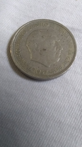 Moneda De 5 Pesetas. Año  Cara De Francisco Franco
