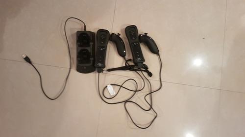 2 Wii Remote 2 Nunchunk Y Puesto De Recarga