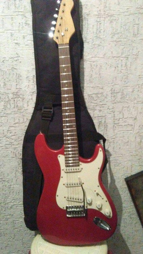 Guitarra Electro-acustica Color Rojo, Usada Una Vez