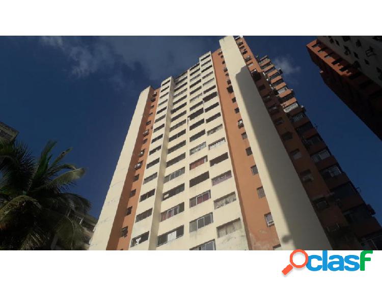 Apartamento en Las Chimeneas 20-1331 LlN