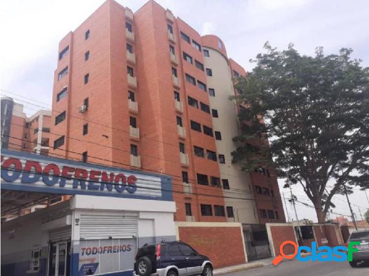 Apartamento en venta Este Barquisimeto 20-17032 AS