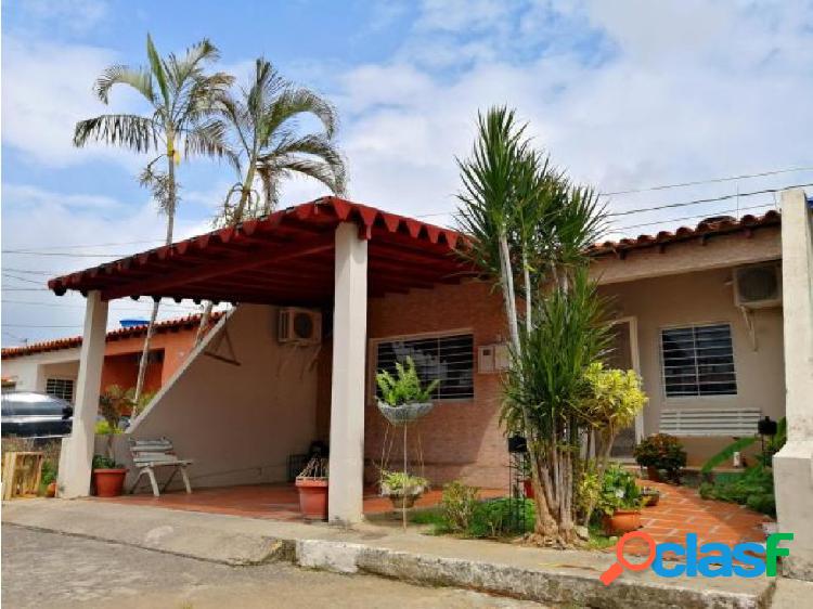 Casa en venta Cabudare. LA Mora 20-18474 AS