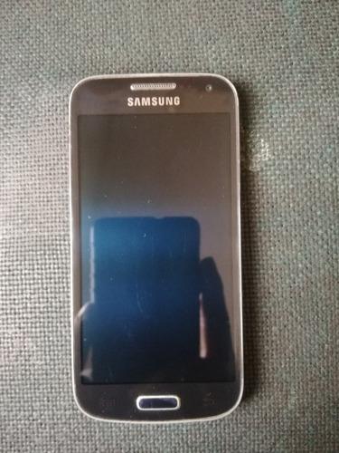 Celular Samsung S4 Mini.