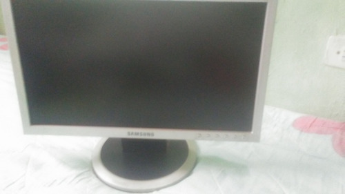 Monitor Samsung Syncmaster 740 Nw
