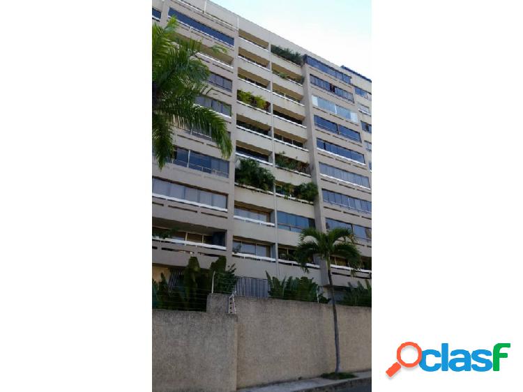 Se alquila apto 300m2 3h+s/3b+s/2p C.Valle arriba