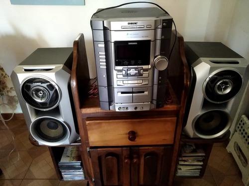 Equipo De Sonido Marca Sony 3cds Con Mesa