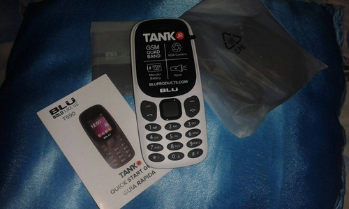 Telefono Blu Tank Pantalla Partida Nuevo!!!!