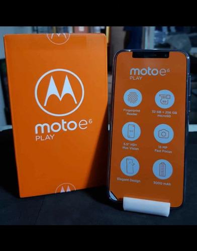 Teléfono Celular Motorola E6 Play