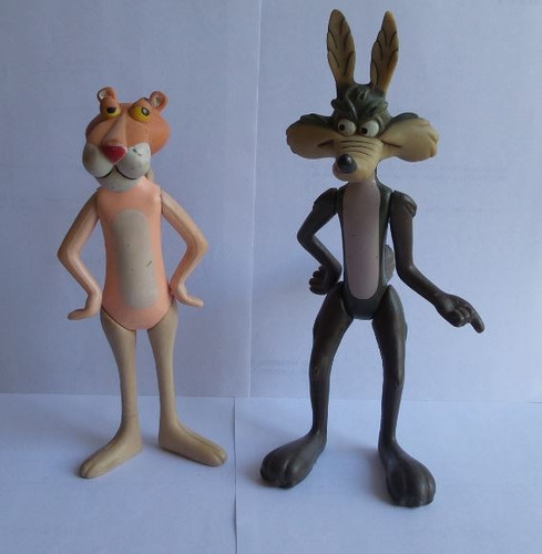 Figuras De Plástico De La Pantera Rosa Y El Coyote