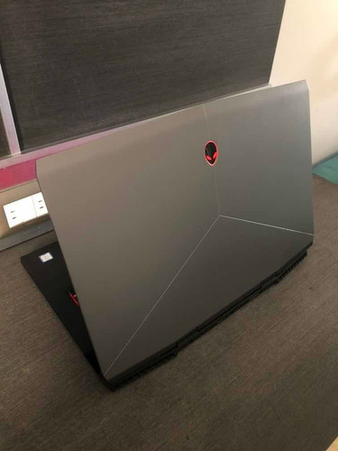 Laptop Alienware M17