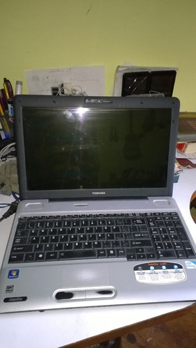 Laptop Toshiba Satélite L505