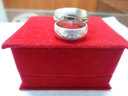 Anillos De Matrimonio Con Piedras