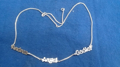 Modelo De Dijes Y Nombre Con Cadena En Plata 925