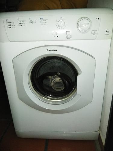 Secadora Marca Ariston De 7kg