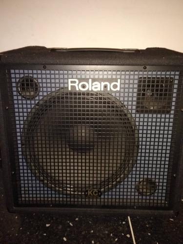 Amplificador Roland Kc-550 Para Piano Teclado Con Ruedas