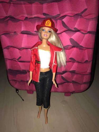 Barbie Bombera