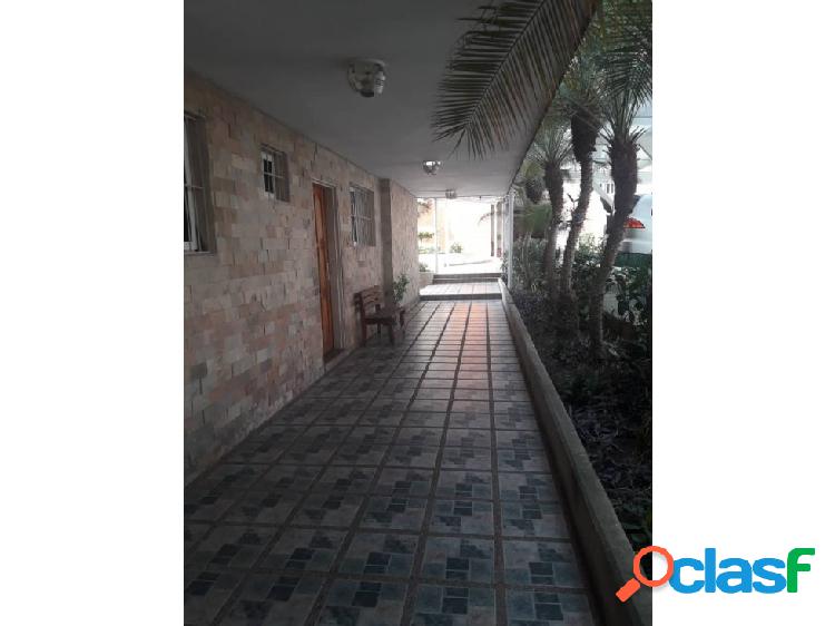 APARTAMENTO EN VENTA URB. EL PARQUE-VILLAS EL PARQUE