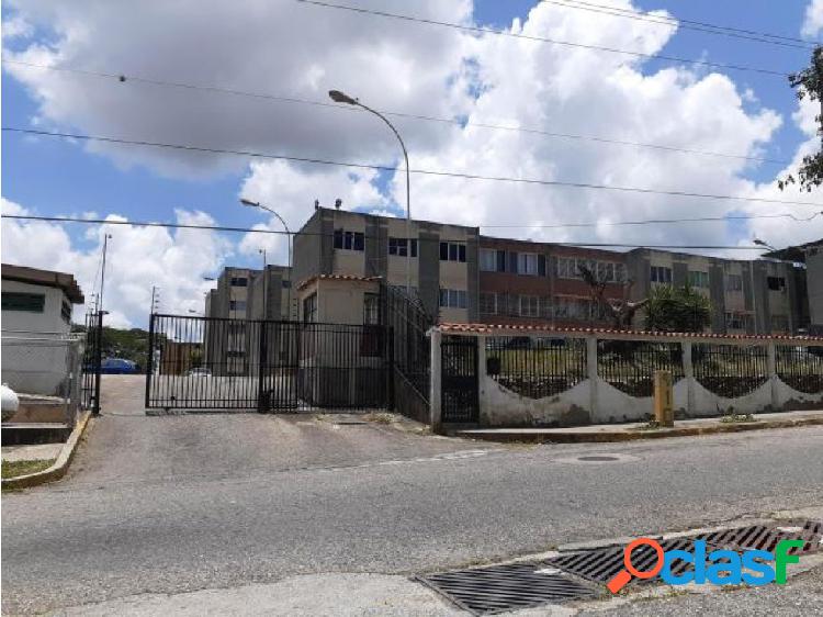 Apartamento en Venta La Mora 20-2587 AP 04121548350