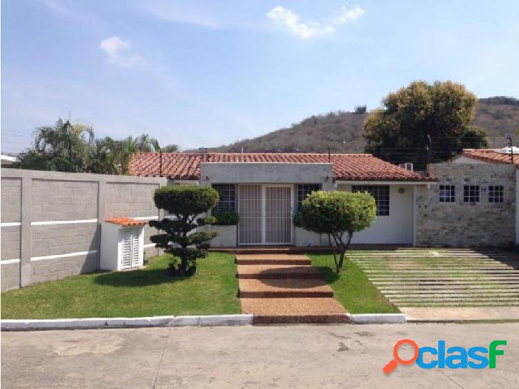 CASA EN VENTA BARQUISIMETO 20-1148 DL