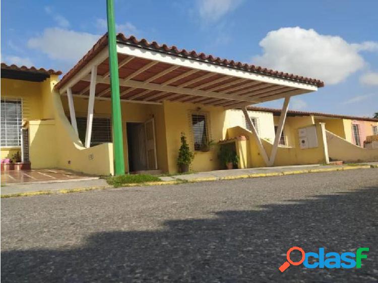 Casas en Venta El Amanecer Cabudare RG