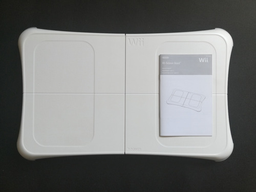 Tabla Wii Fit + Juego + Protector De Silicon - Nueva